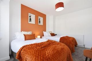 Spacious Auburn Park House Solihull - Sleeps 9 - Near NEC & BIRMINGHAM airport - 4