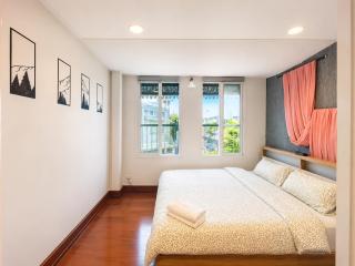 3BR Group Stay - 8 Guests -Chinatown - 7