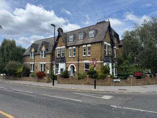 The Kirkdale Hotel - 0