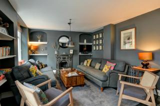 48 Swain Street, Watchet - luxury coastal home - 1