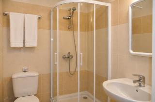 Ground floor one bedroom apartment B2, 3 pools, FREE WIFI - 8
