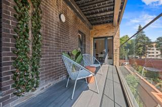 Renovated 2 Bed, 2 Bathroom Birmingham Central Apartment - 1