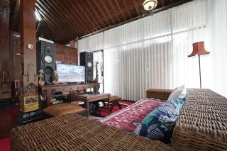 Joglo Yudhistira - 9