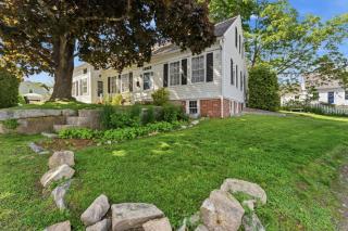 The School House Cottage, Historic 1BR Mystic River Stay Near Seaport - 8