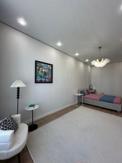 RayAparts, Modern Studio in Almaty Center - 4