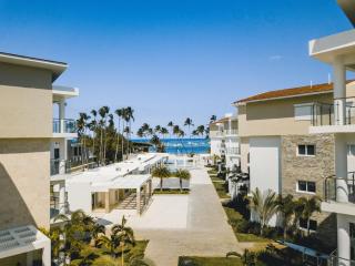 New 1BR - Beach front condo Playa Coral G41 - 2
