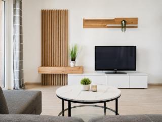Family Haven - 45 min to Vienna & Free Parking - 4