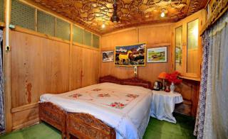 Golden Crest DALLAKE - 9