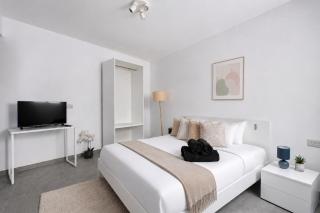 Paceville St Julians Studios King Bed WiFi by Beyond Air - 2