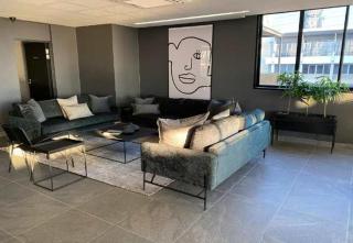 Stylish 2B1Bath in Sandton Central Pool, WiFi - 4