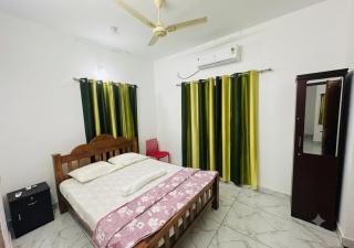 Golden Lotus Home - 2