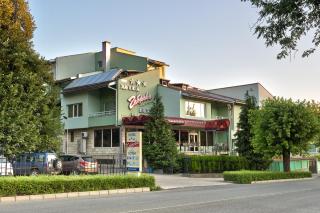 Family Hotel Gabrovo - Gabrovo - 3