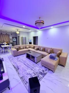 Modern 1 Bedroom, 1 Bed, WiFi, Airconditioned Apt - 6