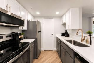 Modern Tempe Retreat Near ASU Pool Gym Pet-Friendly Parking - 7