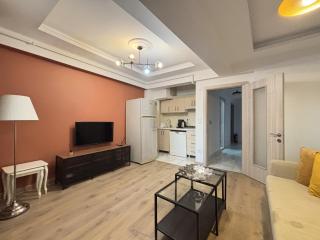 Family-Friendly 2BR • Central Taksim - 4