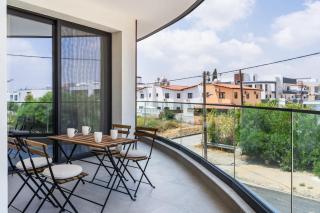 Modern 1BR with Balcony & Free Parking Livadia - 2