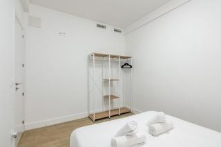 Madrid Ventas II, 6 bedrooms for 12 people - 4