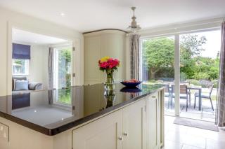 4 Bed in Walberswick oc-pemb - 2