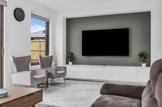 Modern Sunbury Home Mins to Rupertswood - 3