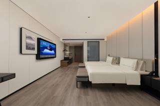 Atour Hotel Jiangmen Hetang Longhu - 1