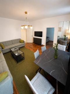 Spacious Garden Apartment 2 Bedrooms Private Terrace Near Metro - 9