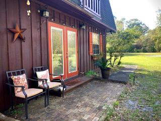 Little Orbit! European-Style Cottage on the Space Coast - 1