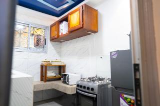Appartement meublé avec cour extérieure privé à Bastos - 1