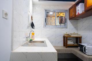 Appartement meublé avec cour extérieure privé à Bastos - 5