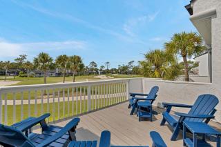 Fairway Breeze - Coastal retreat w pool access - 5