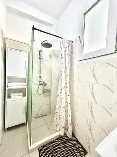Private apartment with parking space - 6