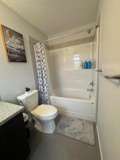 Comfort Haven 3BR Family Home in Ambleton - 4