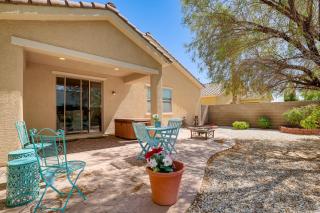 Vegas Extended Retreat w/ Furnished Patio - 0