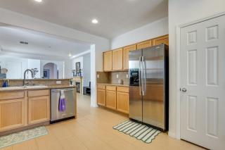 Vegas Extended Retreat w/ Furnished Patio - 3