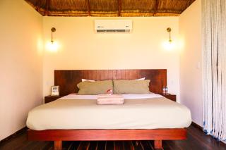 GlampCalar lagoon Front Bungalows - 2