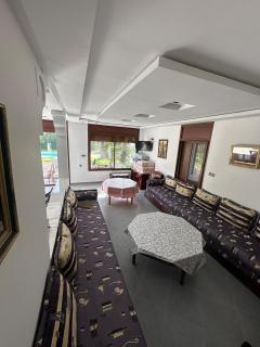 Villa with private pool - 1