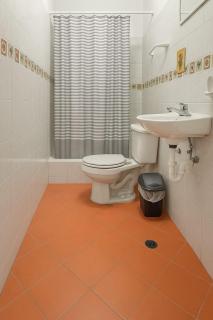 Twin Bed Room-King Room - 1