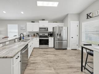 Captains Quarters- New Listing - 3