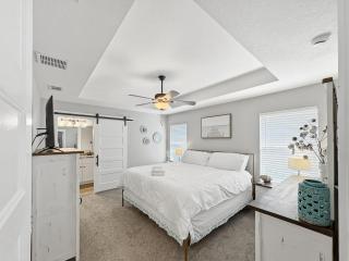 Captains Quarters- New Listing - 2