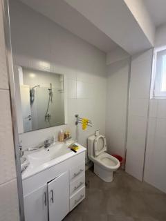 Roi House - 2