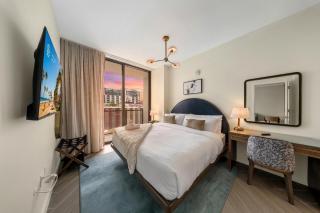 Rooftop Pool & Gym - City Views - Modern Condo - 7