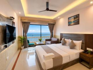 Wake Up To The Sound Of The Ocean Hotel Dreamland - Near Jagannath Temple - Beachfront Stay -All Rooms with Sea View & Private Balcony- Free Wi-Fi #Free Parking #Lift - Multi-Cuisine Restaurant - Spacious Luxury Rooms - One Of The Top-Rated Hotels In Puri - 5