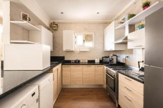 Elegant 3BR Escape Prime El Narges, New Cairo - 3