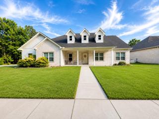 Spacious New Build With Dedicated Office! - 0