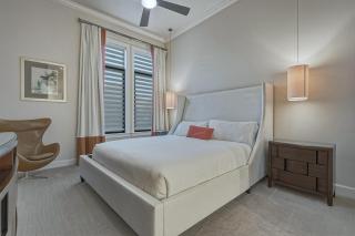 Sun-Filled 7 Bdrm Haven with Sports Themed Game Room at Reunion - 9