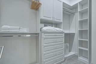 Sun-Filled 7 Bdrm Haven with Sports Themed Game Room at Reunion - 5