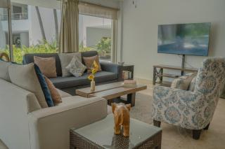 NITTA PB4 Steps from the Pool - Walk to the Beach - 6