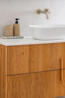 The Verandah - Designer Queenslander 200m to beach - 8