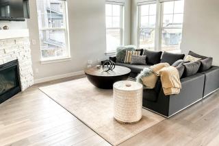 Modern Mountain Retreat - 7