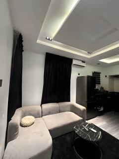 Luxury standalone 1 bedroom apartment with a pool - 9