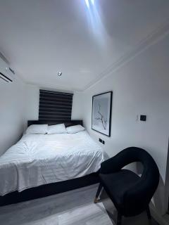 Luxury standalone 1 bedroom apartment with a pool - 4